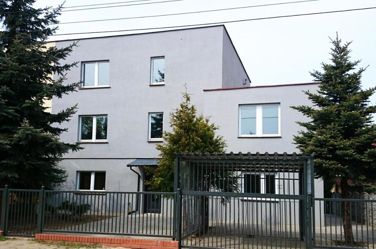 Tanie Spanie Na Naramowicach- Zameldowanie Bezobslugowe - Poznan
